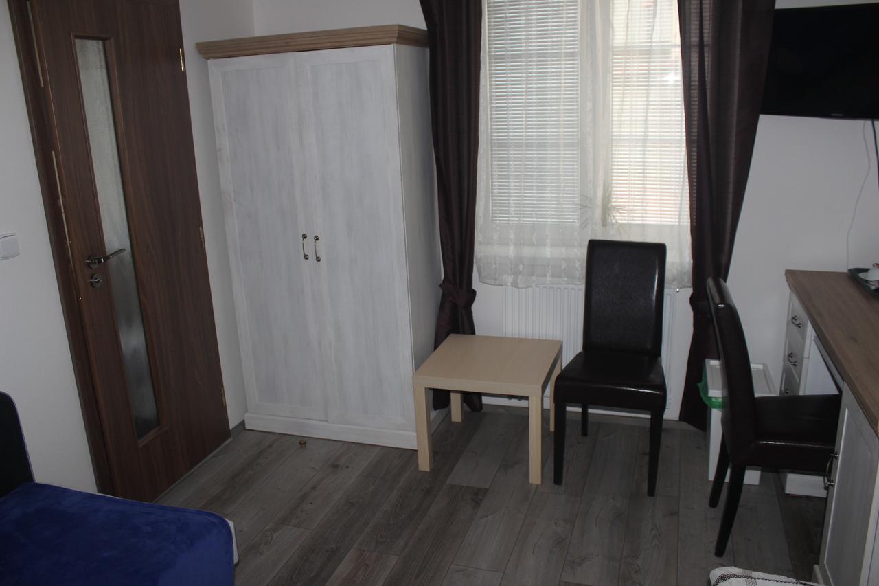 Penzion Vesely Zelezny Brod Exterior foto